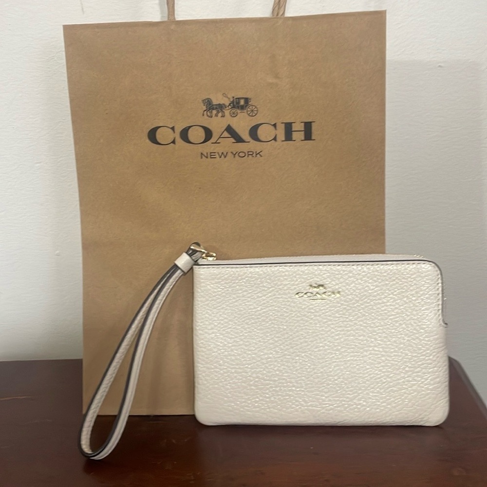 NWT, Coach “Chalk” Color, Soft Pebble Leather Corner Zip Wristlet
